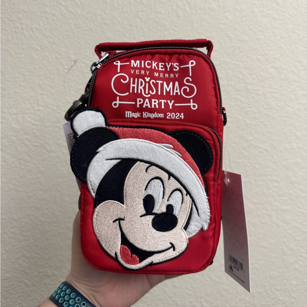 Walt Disney World Magic Kingdom Christmas Party Lug Bag